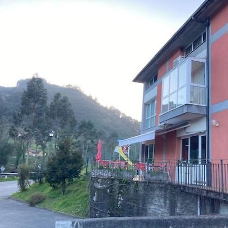 El Mirador Del Nalon Hotell Candamo Eksteriør bilde