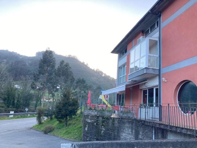 El Mirador Del Nalon Hotell Candamo Eksteriør bilde